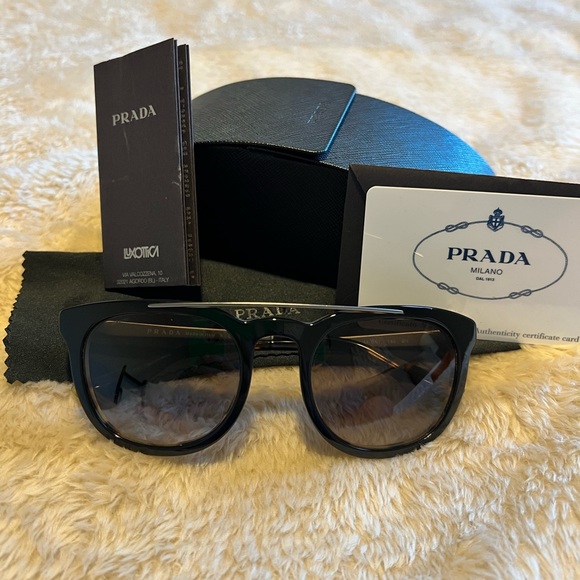 Prada PR 13PS Sunglasses - Picture 1 of 5
